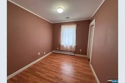 276 Madison Avenue, Clifton, NJ 07011 - Photo 15