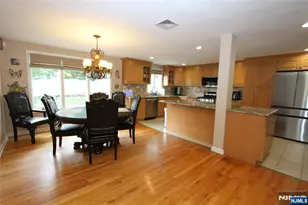 7 Stuart St, Waldwick, NJ 07463 - Photo 17