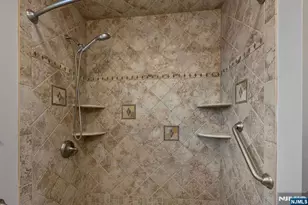 20 Catherine Ave, Saddle Brook Township, NJ 07663 - Photo 21