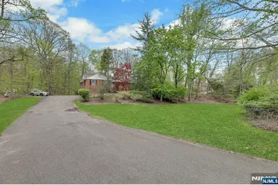 1138 High Mountain Road, Franklin Lakes, NJ 07417 - Photo 5