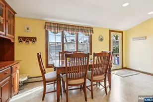 30 Lincoln Pl, Waldwick, NJ 07463 - Photo 9