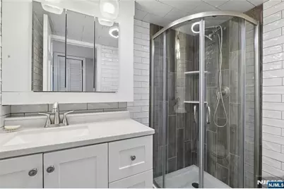 97 Ramapo Hills Boulevard, Oakland, NJ 07436 - Photo 23