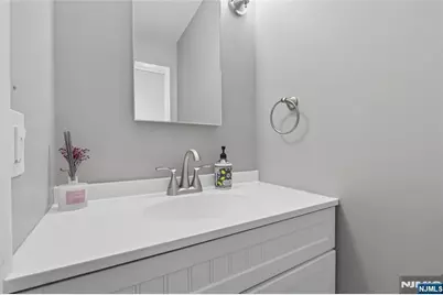 97 Ramapo Hills Boulevard, Oakland, NJ 07436 - Photo 17