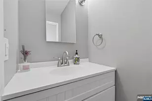 97 Ramapo Hills Blvd, Oakland, NJ 07436 - Photo 17