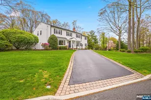 120 Tam O Shanter, Mahwah, NJ 07430 - Photo 3