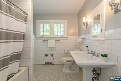 104 Gates Avenue, Montclair, NJ 07042 - Photo 31