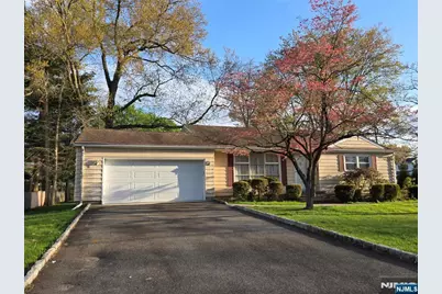 11 White Birch Avenue, Pequannock Township, NJ 07444 - Photo 1