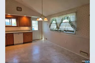 11 White Birch Avenue, Pequannock Township, NJ 07444 - Photo 7