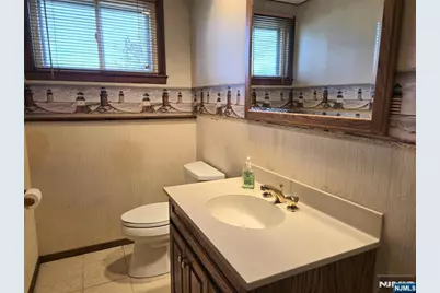 11 White Birch Avenue, Pequannock Township, NJ 07444 - Photo 15