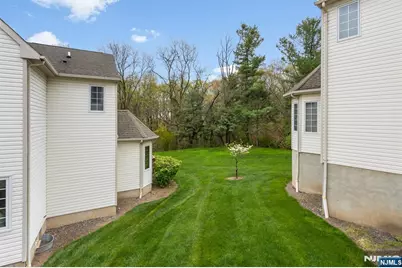 1108 Smith Manor Boulevard 55 #55, West Orange Township, NJ 07052 - Photo 9