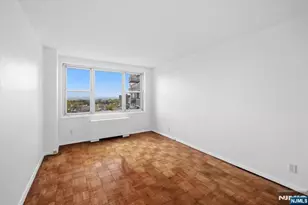 2000 Linwood Ave 14Y, Fort Lee, NJ 07024 - Photo 15