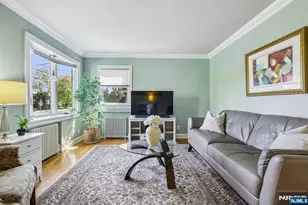 37-10 Fair Lawn Ave, Fair Lawn, NJ 07410 - Photo 7