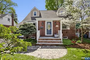 37-10 Fair Lawn Ave, Fair Lawn, NJ 07410 - Photo 3