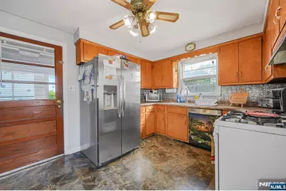 701 Centre Street, Nutley, NJ 07110 - Photo 11
