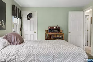 394 Burlington Rd, Paramus, NJ 07652 - Photo 21