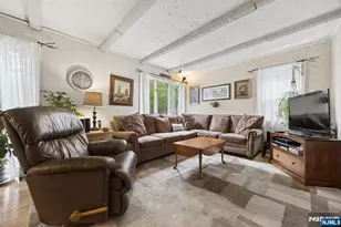 394 Burlington Rd, Paramus, NJ 07652 - Photo 13