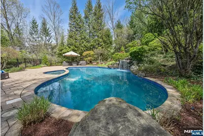 8 Mill Glen Court, Upper Saddle River, NJ 07458 - Photo 47