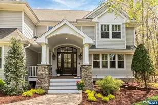 8 Mill Glen Ct, Upper Saddle River, NJ 07458 - Photo 3