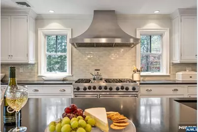 8 Mill Glen Court, Upper Saddle River, NJ 07458 - Photo 17