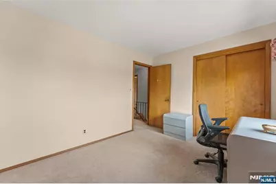 72 Pilgrim Drive, Clifton, NJ 07013 - Photo 19