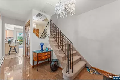 72 Pilgrim Drive, Clifton, NJ 07013 - Photo 3