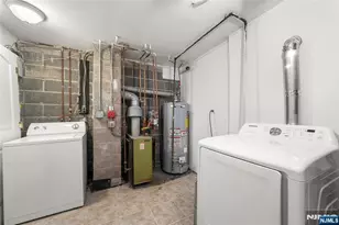 31 Hooks Ln, Edgewater, NJ 07020 - Photo 27