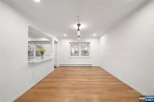 31 Hooks Ln, Edgewater, NJ 07020 - Photo 9