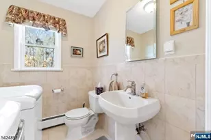 15 Stuckler Ln, Wayne, NJ 07470 - Photo 25