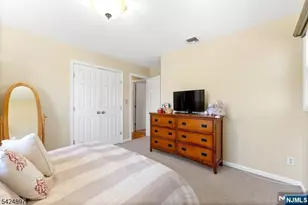 15 Stuckler Ln, Wayne, NJ 07470 - Photo 19