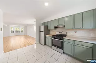 338 S 10th St, Newark, NJ 07103 - Photo 25