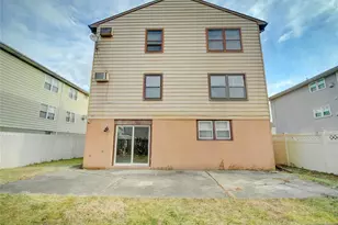 102 Gall Ct, Elmwood Park, NJ 07407 - Photo 3