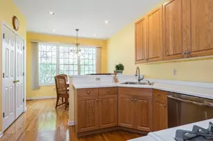 17 Pacio Ct 2017, Roseland, NJ 07068 - Photo 15