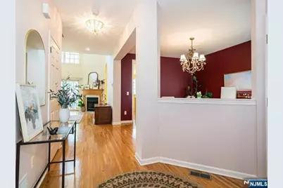 17 Pacio Court 2017 #2017, Roseland, NJ 07068 - Photo 5