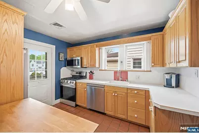 158 Johnson Avenue, Dumont, NJ 07628 - Photo 9