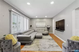1005 Carnation Dr, New Milford, NJ 07646 - Photo 17