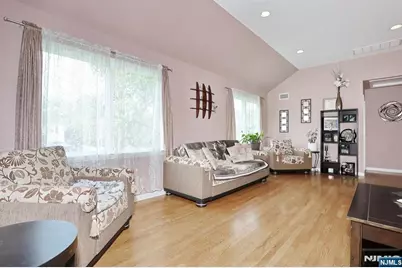 163 Monroe Avenue, River Edge, NJ 07661 - Photo 19