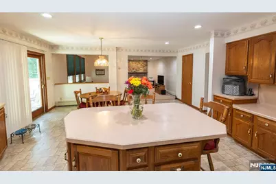 234 Palisade Avenue, Emerson, NJ 07630 - Photo 9