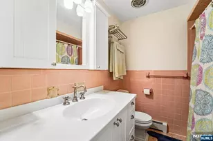 44 Brookwood Dr, Mahwah, NJ 07430 - Photo 19