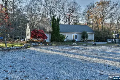 60 Highland Road, Bloomingdale, NJ 07403 - Photo 27