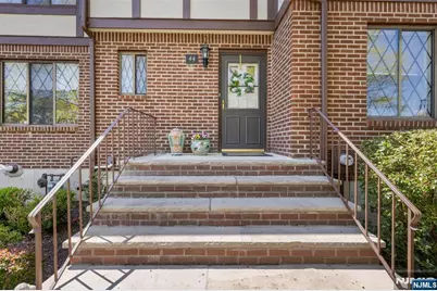 44 Holiday Court, River Vale Township, NJ 07675 - Photo 3
