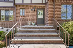 44 Holiday Ct, River Vale Township, NJ 07675 - Photo 3
