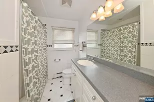 2147 MacKay Ave, Fort Lee, NJ 07024 - Photo 9