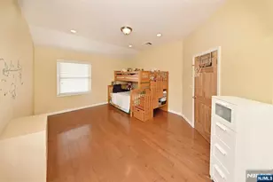 2147 MacKay Ave, Fort Lee, NJ 07024 - Photo 15