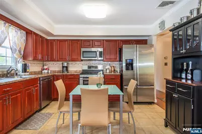 900 Sioux Avenue, Parsippany, NJ 07034 - Photo 7