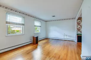 8 Wedgewood Dr, Wayne, NJ 07470 - Photo 3