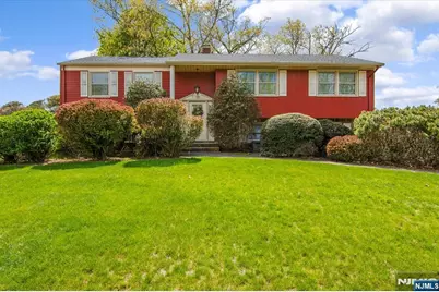 8 Wedgewood Drive, Wayne, NJ 07470 - Photo 1