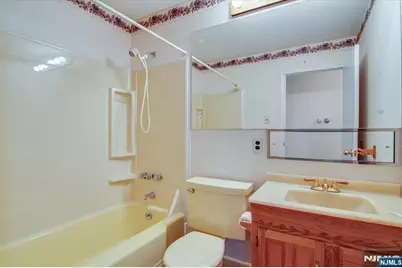 8 Wedgewood Drive, Wayne, NJ 07470 - Photo 13