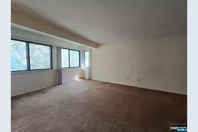 230 Indian Hollow, Mahwah, NJ 07430 - Photo 5