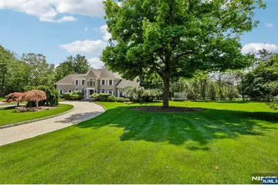 41 Sunflower Drive, Upper Saddle River, NJ 07458 - Photo 47