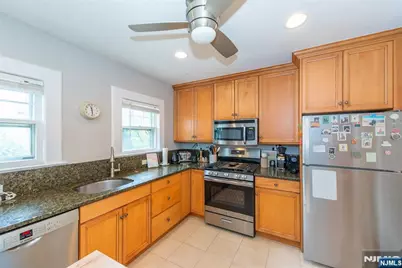 34 Oakwood Avenue, Montclair, NJ 07043 - Photo 35
